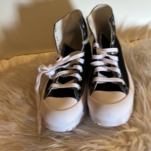 Converse Black Perfect ! - Picture 3 of 5